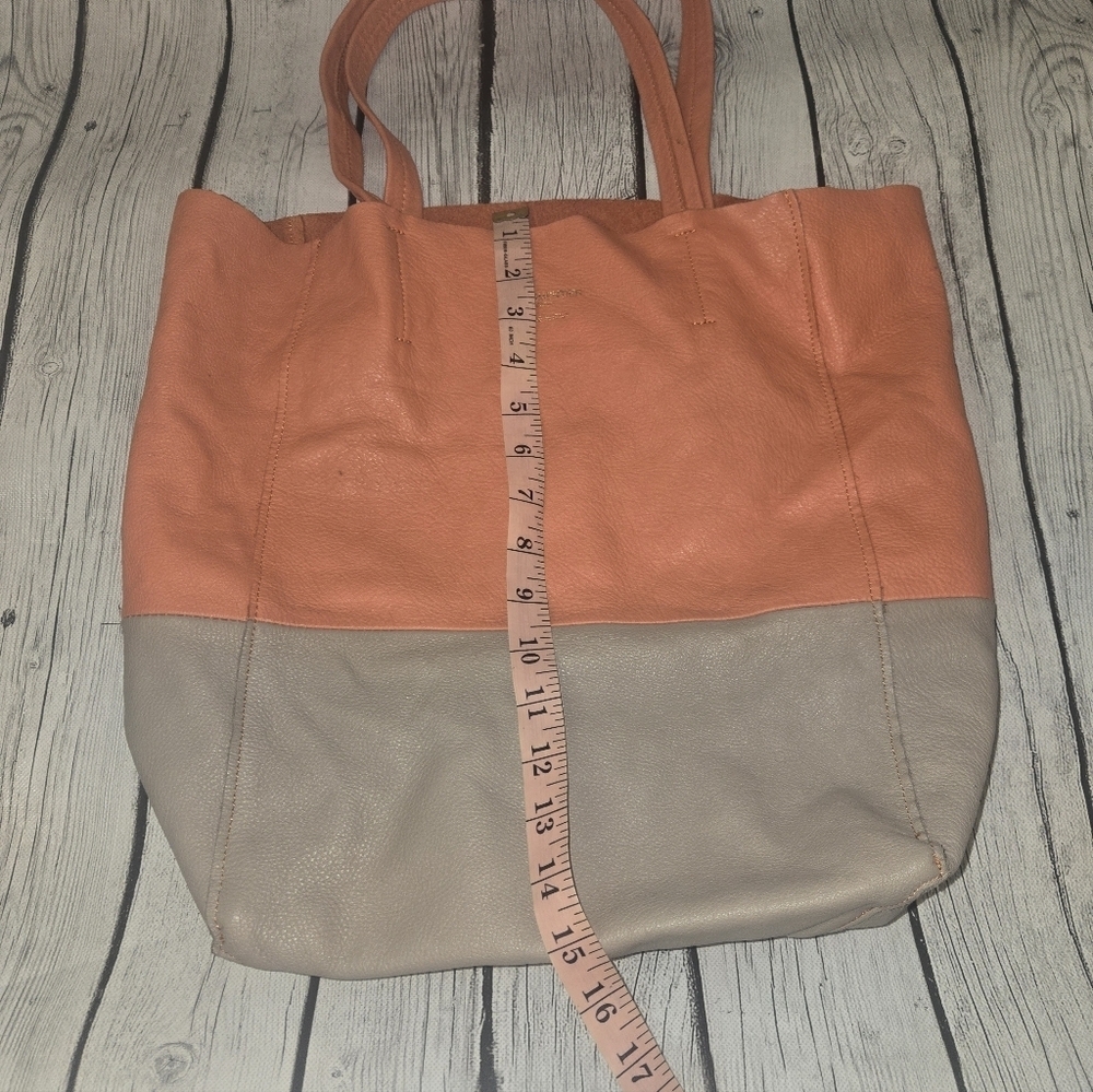 Le Parmentier Paris Made in Italy Leather Colorblock Tote – Coral & Taupe - Picture 7 of 13